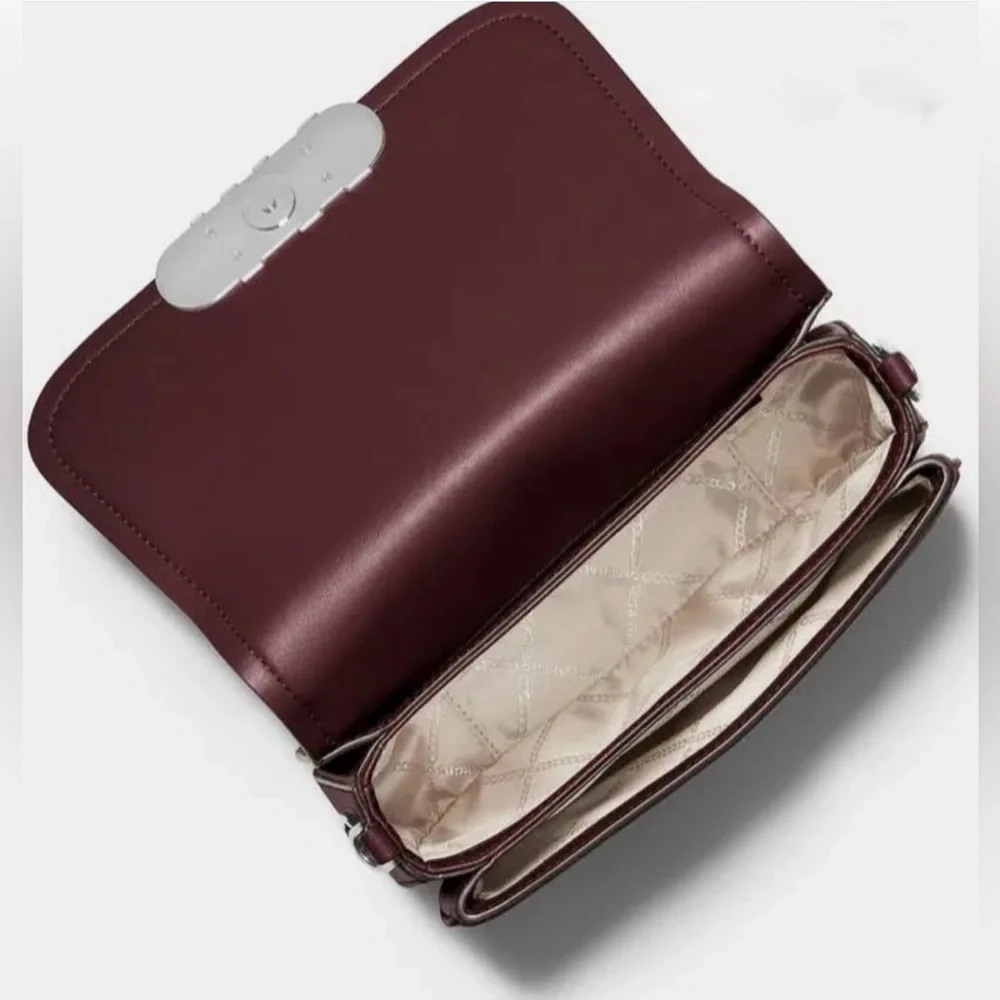 Michael Kors Parker Leather Shoulder Bag - Picture 5 of 9